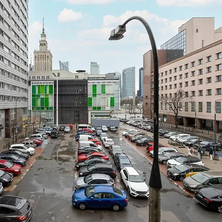 Near Metro Swietokrzyska By Renters 华沙